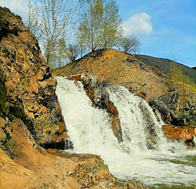 «Бердские скалы и водопады»