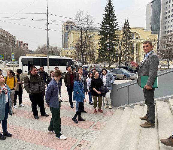 Авторская прогулка «Линия Авангарда»