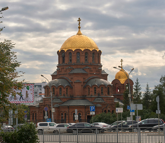 Мифы и легенды Красного проспекта